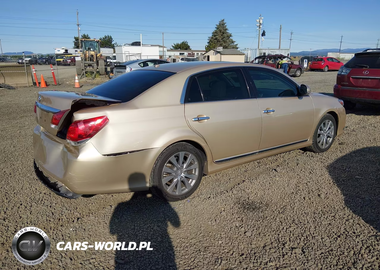 2012 Toyota Avalon Limited VIN:4T1BK3DB4CU459895 - 4