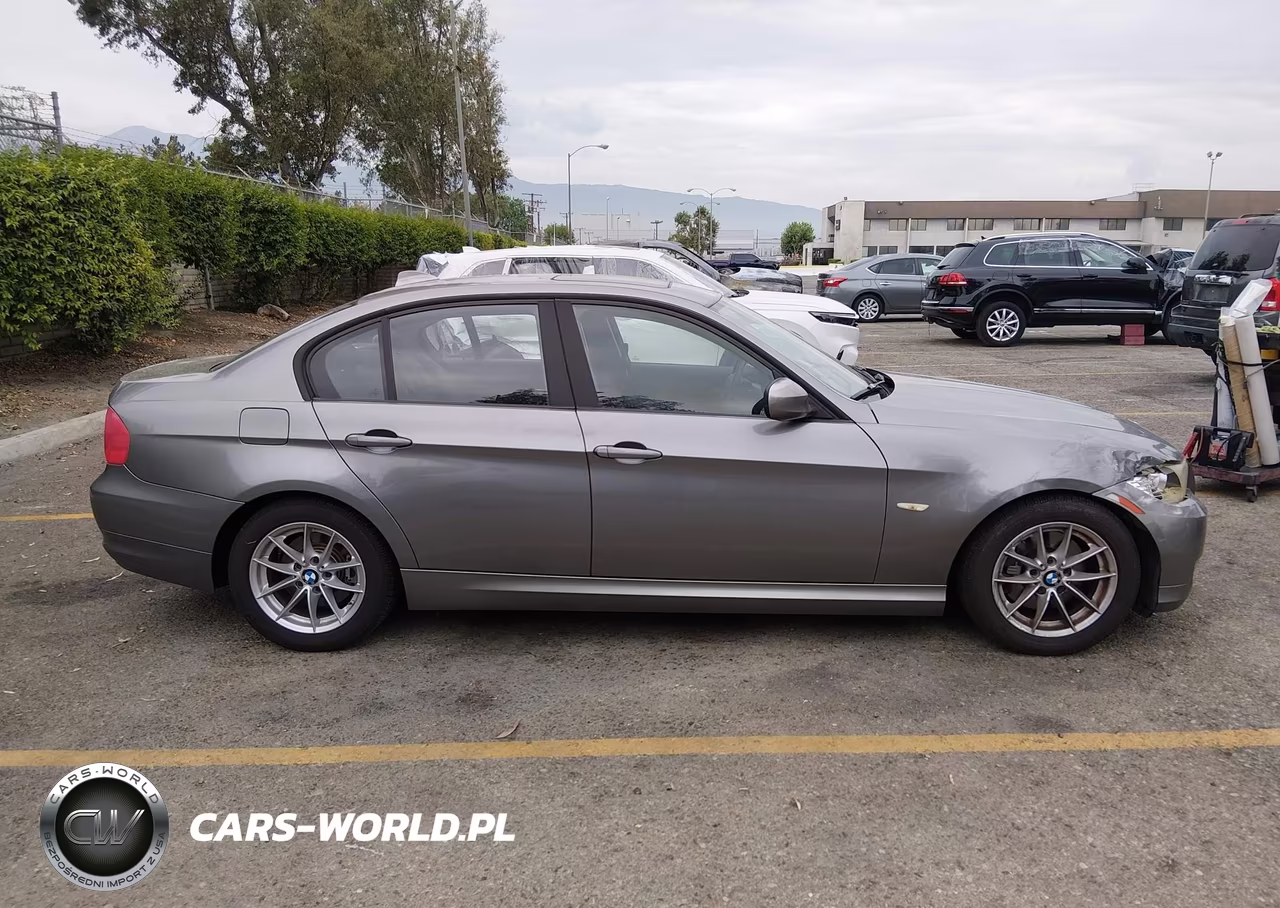 2010 BMW 328I VIN:WBAPH7C58AE129953 - 13