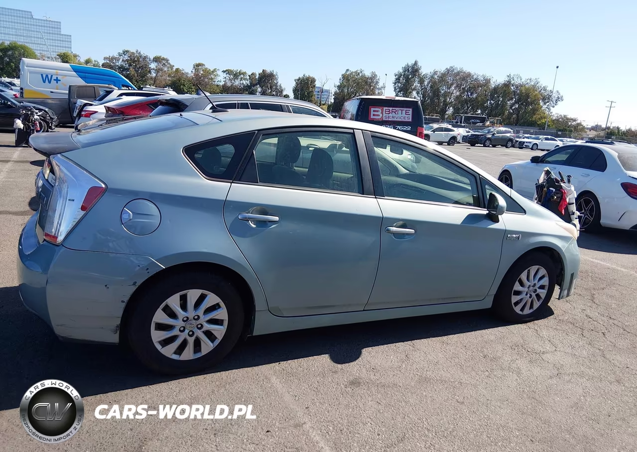 2012 Toyota Prius Plug-In VIN:JTDKN3DP1C3011501 - 13