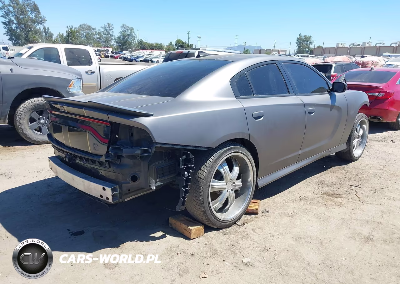 2020 Dodge Charger Scat Pack Rwd VIN:2C3CDXGJ2LH107158 - 4