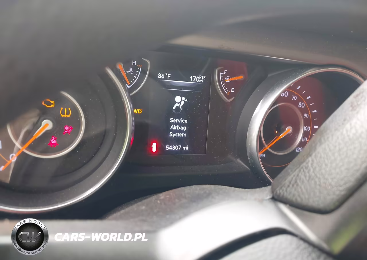 2018 Jeep Wrangler Unlimited Sport 4X4 VIN:1C4HJXDN1JW329447 - 7