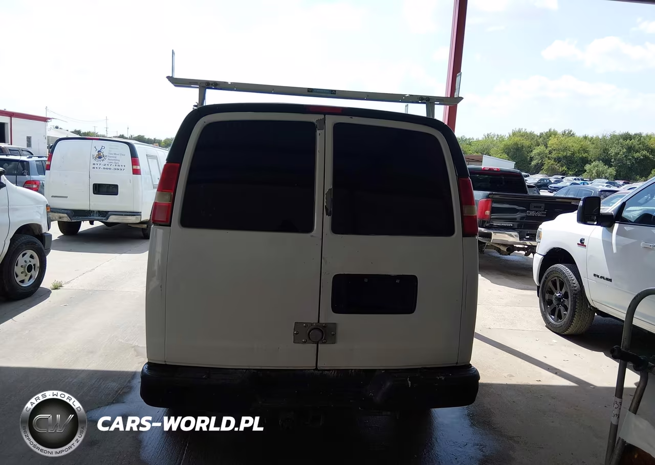 2011 Chevrolet Express 2500 Work Van VIN:1GCWGFBA0B1105875 - 16