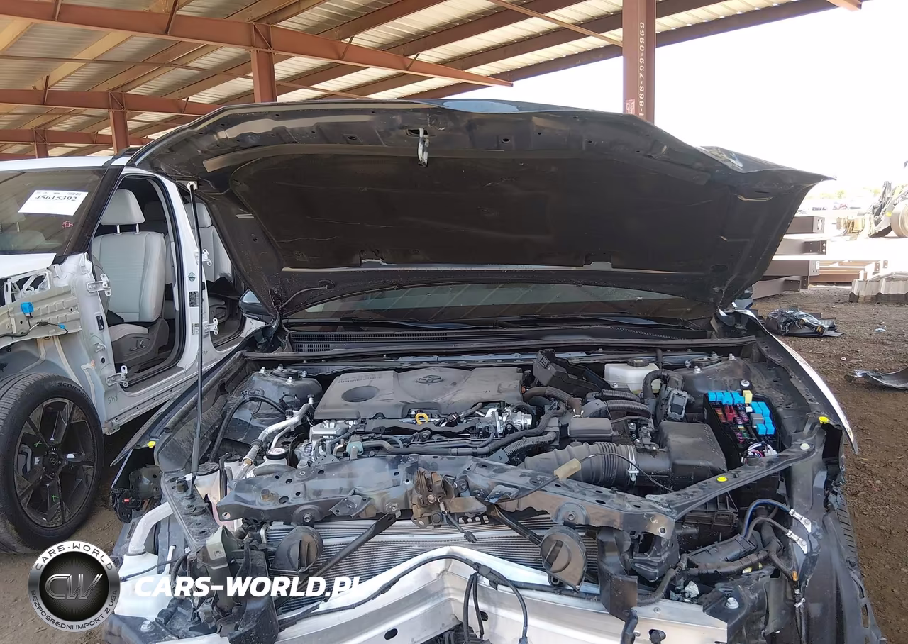2025 Toyota Camry Le VIN:4T1DAACK2SU636735 - 10