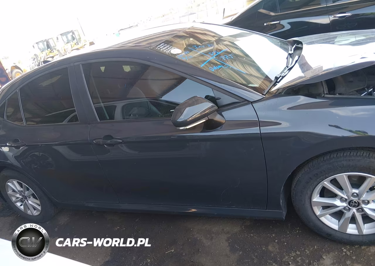 2025 Toyota Camry Le VIN:4T1DAACK2SU636735 - 14