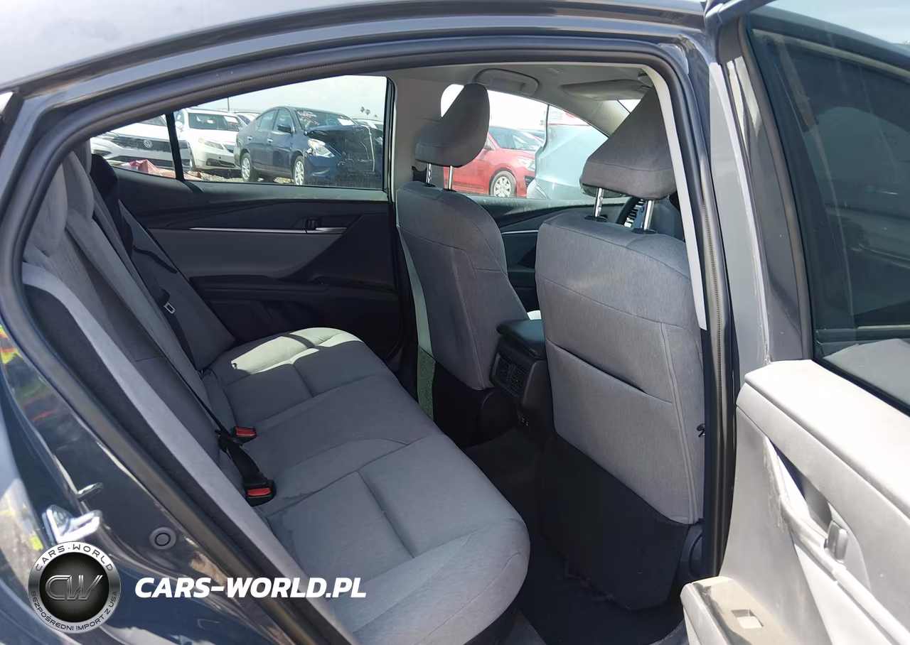 2025 Toyota Camry Le VIN:4T1DAACK2SU636735 - 8