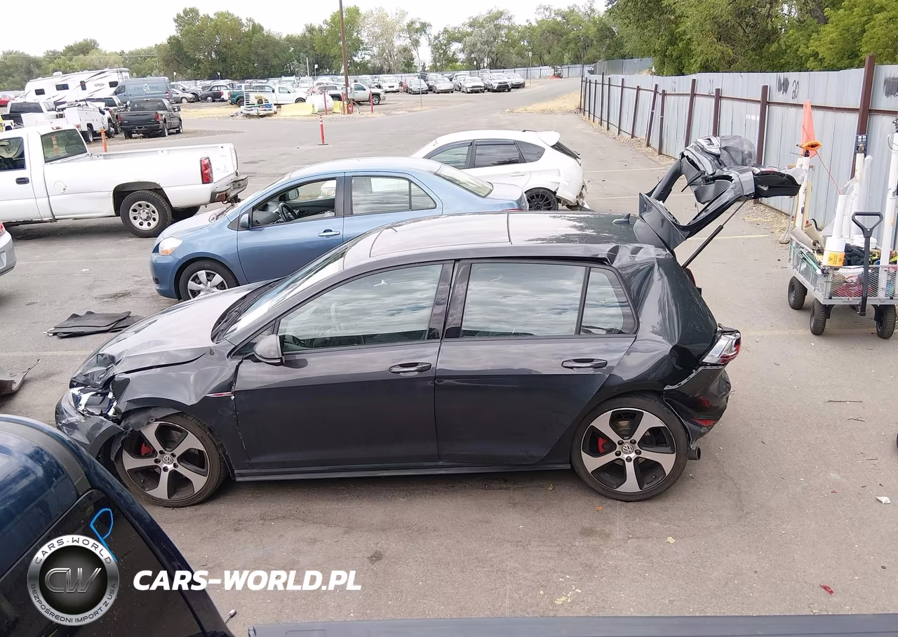 2015 Volkswagen Golf Gti 2.0T Se 4-Door VIN:3VW5T7AU7FM040649 - 15