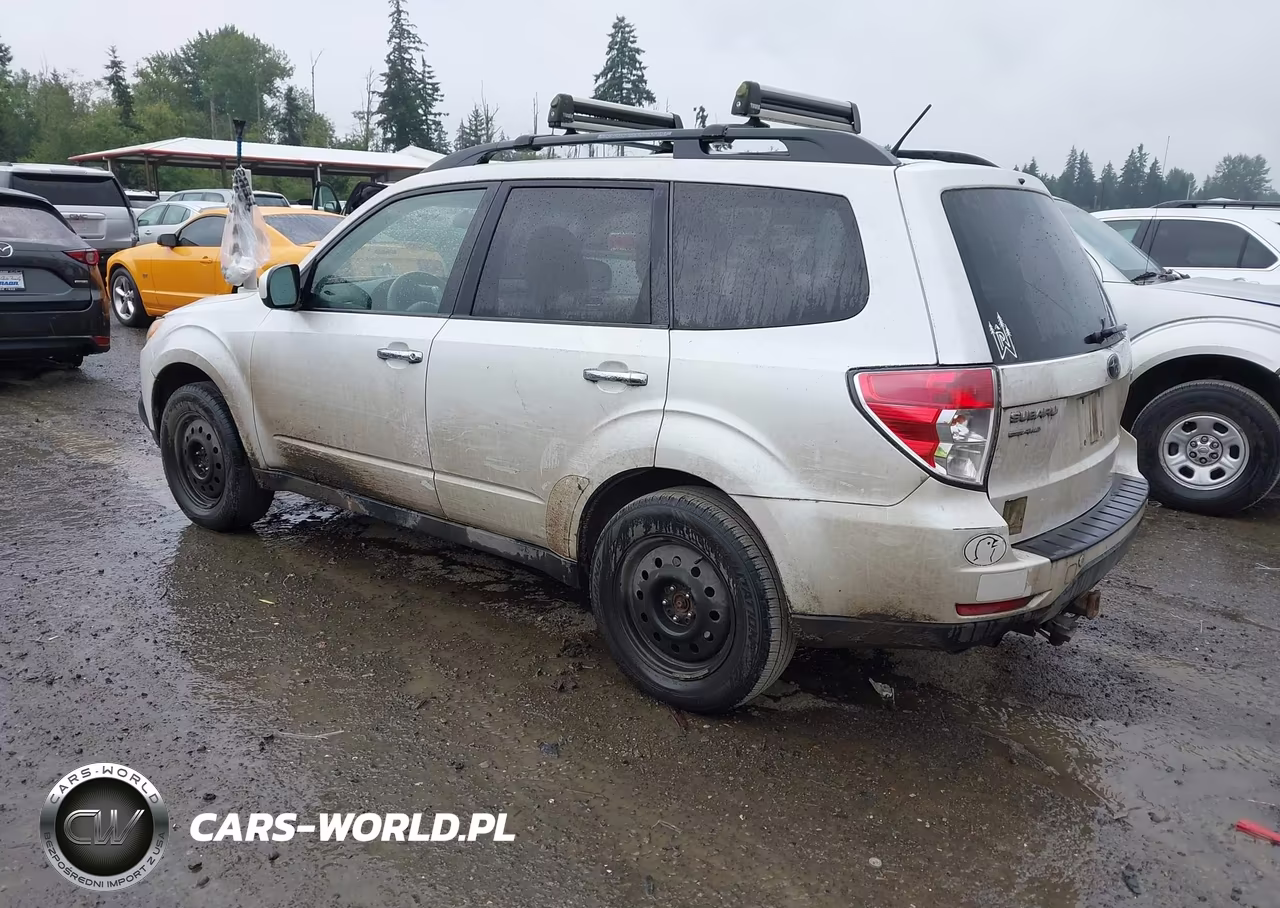 2011 Subaru Forester 2.5X Premium VIN:JF2SHBCC4BH742748 - 3