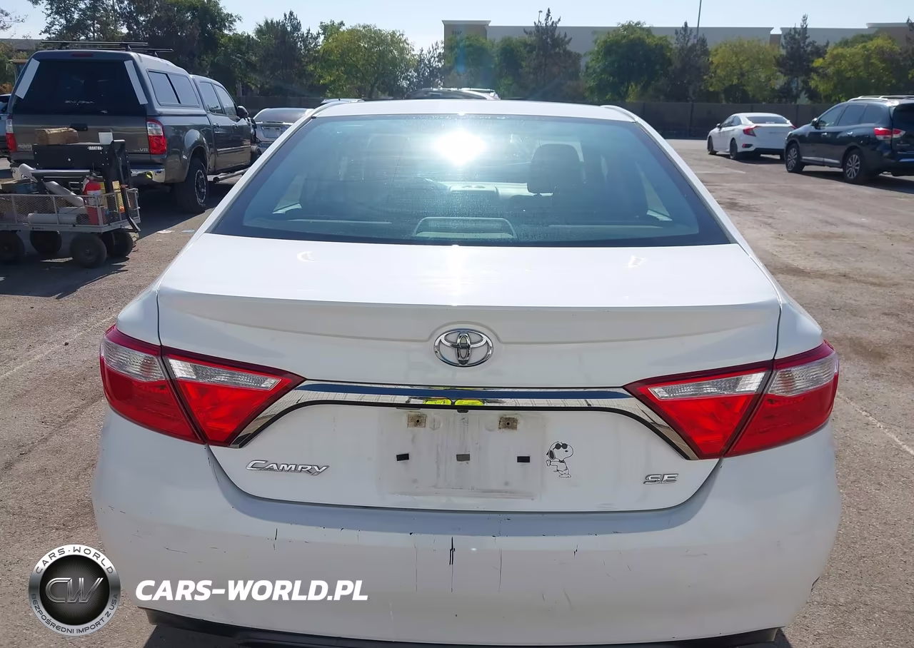 2015 Toyota Camry Se VIN:4T1BF1FK9FU041469 - 17