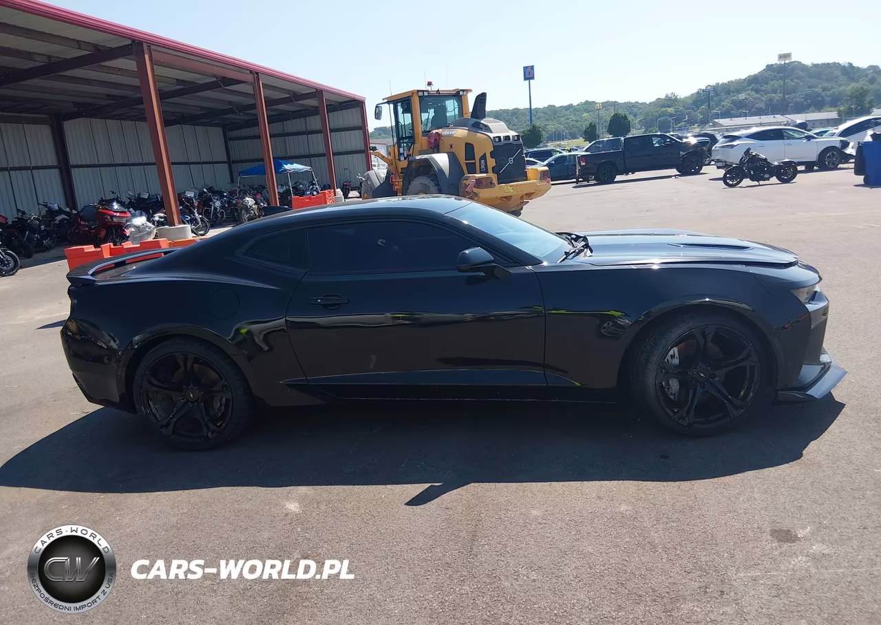 2016 Chevrolet Camaro 2Ss VIN:1G1FH1R79G0120584 - 13
