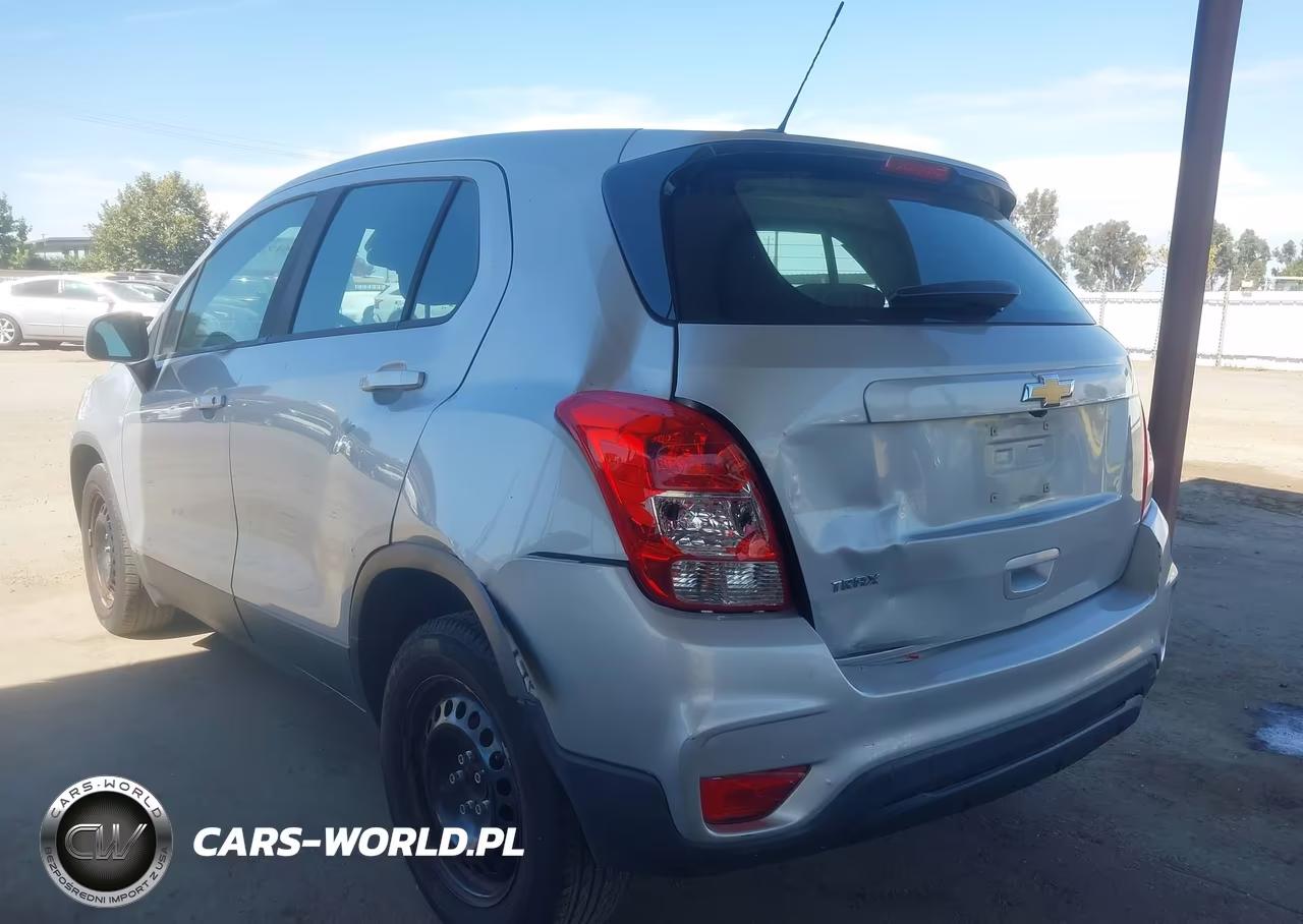 2018 Chevrolet Trax Ls VIN:3GNCJKSB2JL199553 - 3