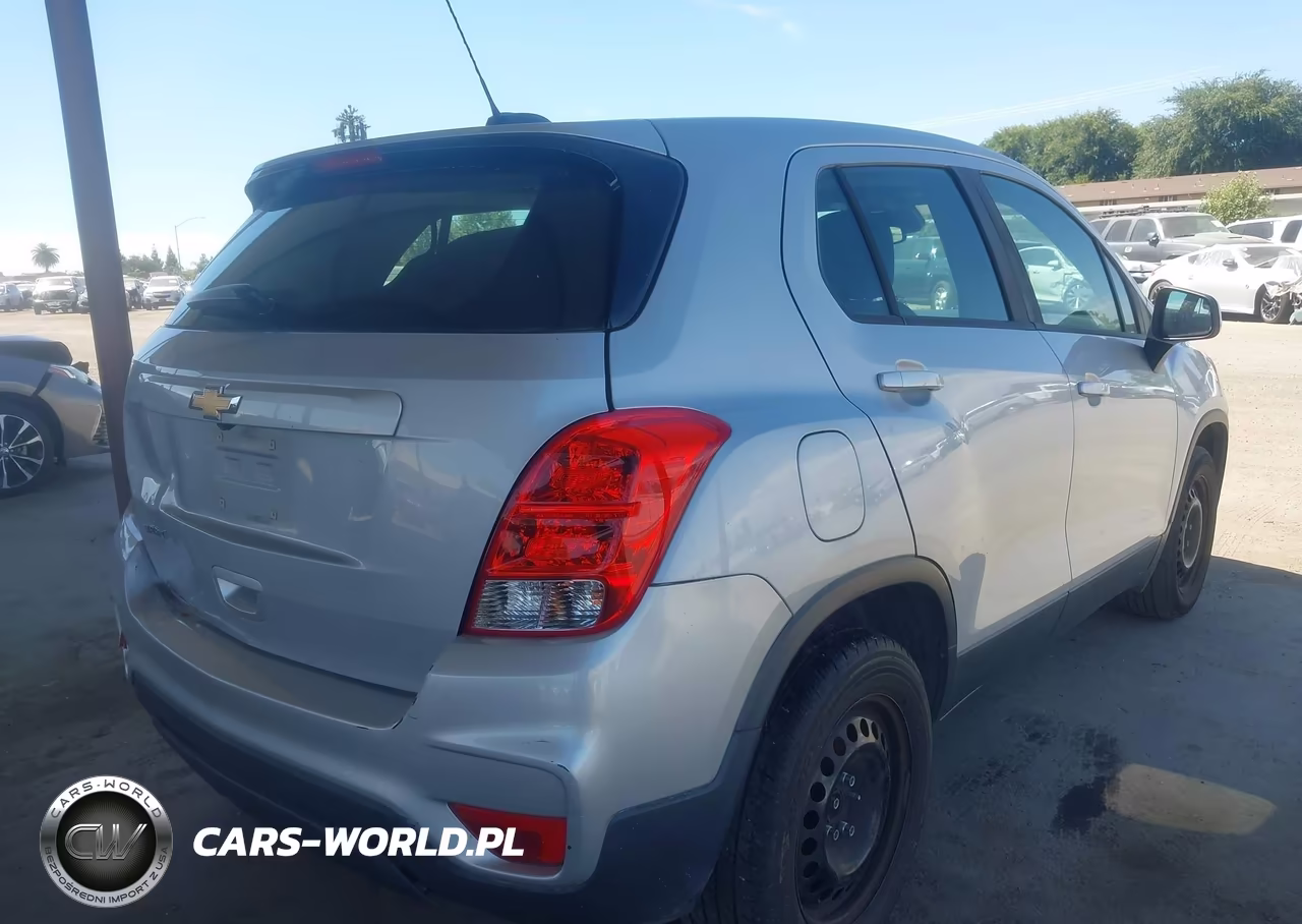 2018 Chevrolet Trax Ls VIN:3GNCJKSB2JL199553 - 4