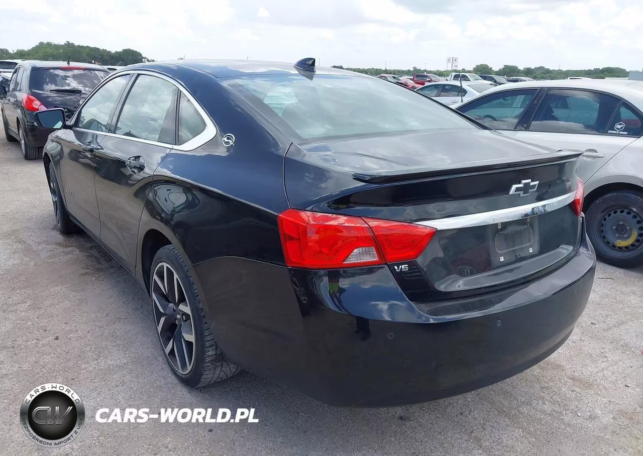 2017 Chevrolet Impala 1Lt VIN:2G1105S33H9100130 - 3