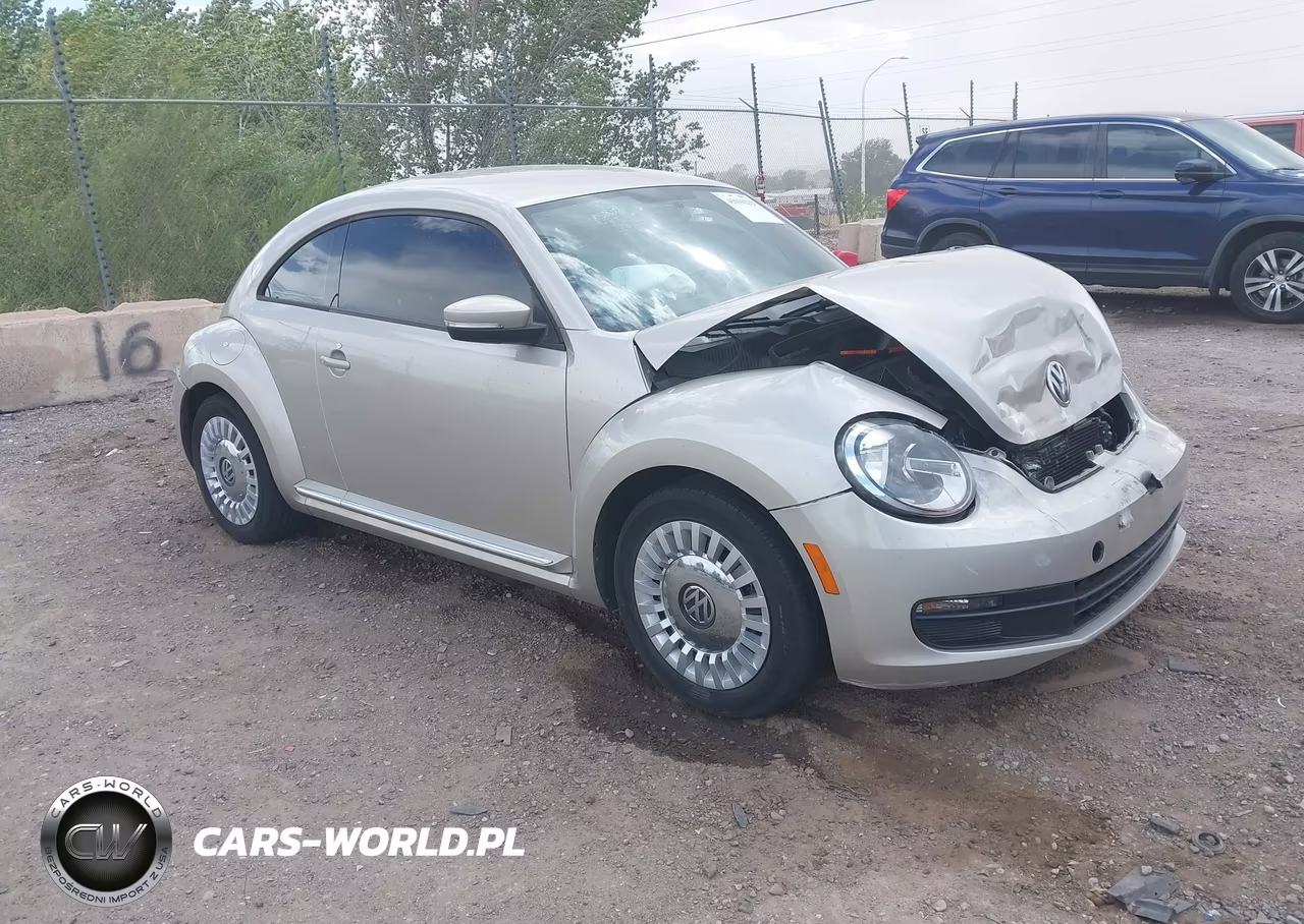 2014 Volkswagen Beetle 1.8T – zdjęcie 1 z 15