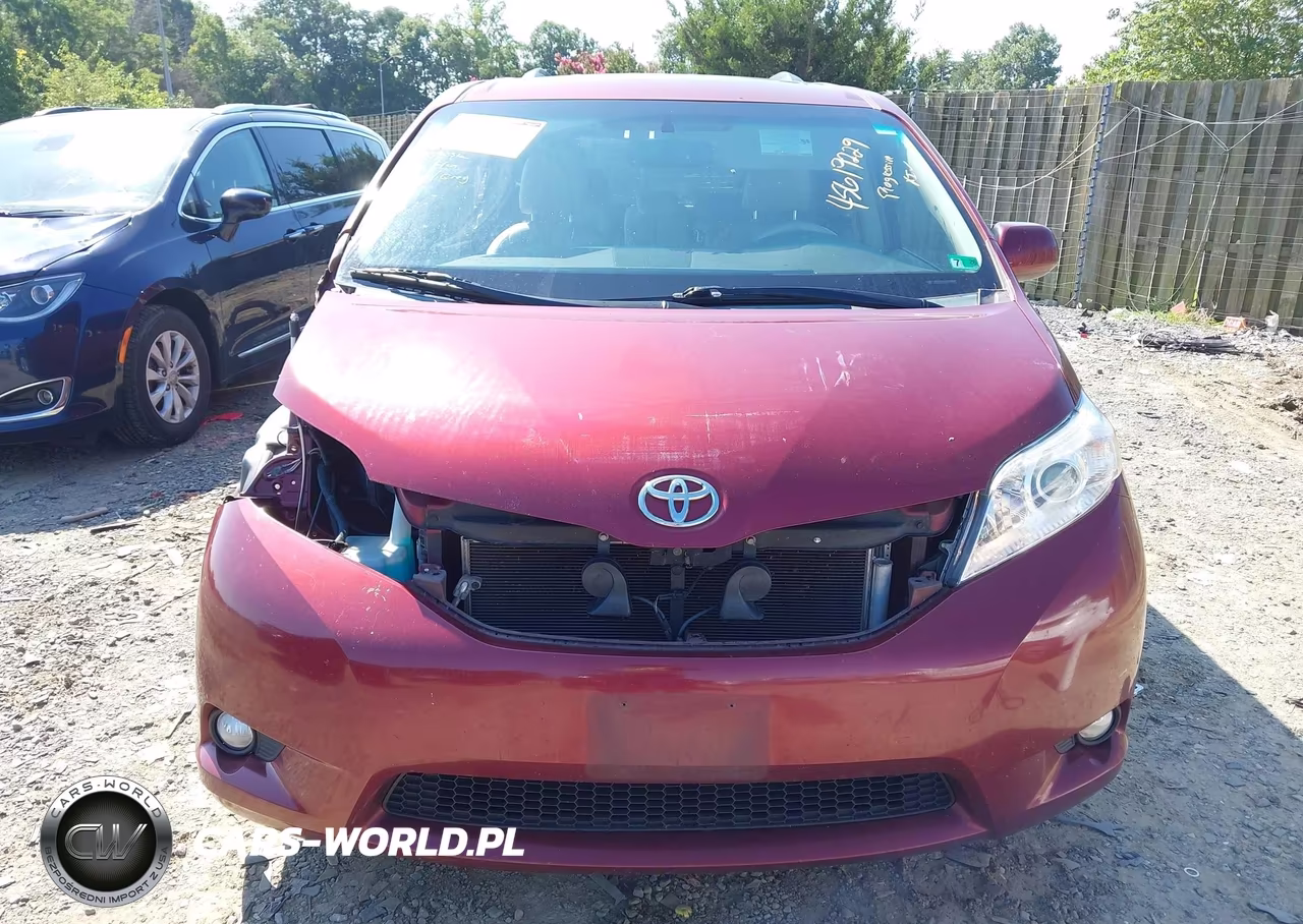 2012 Toyota Sienna Xle V6 8 Passenger VIN:5TDYK3DC7CS268855 - 13