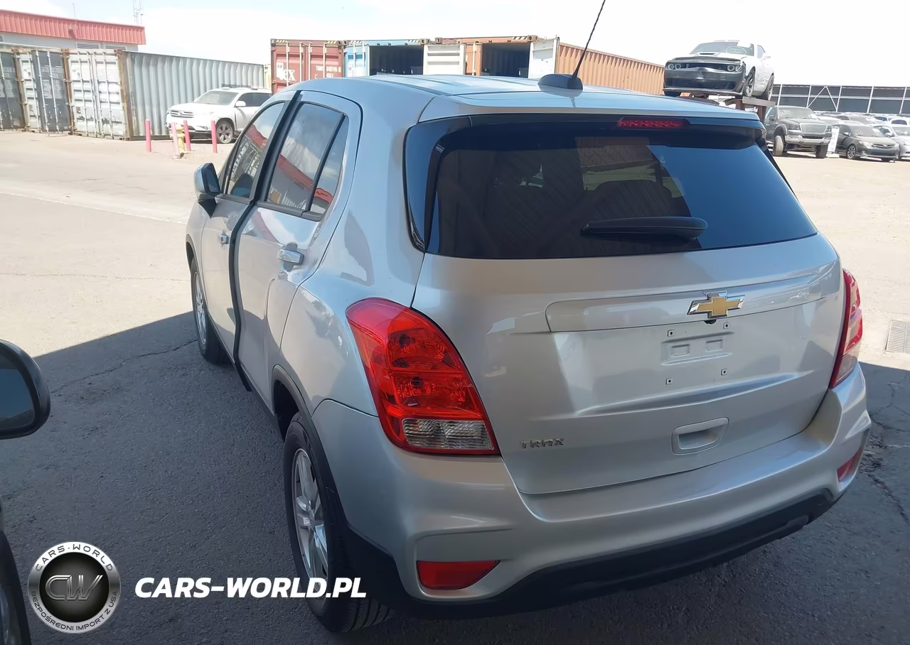 2022 Chevrolet Trax Fwd Ls VIN:KL7CJKSM4NB539199 - 3