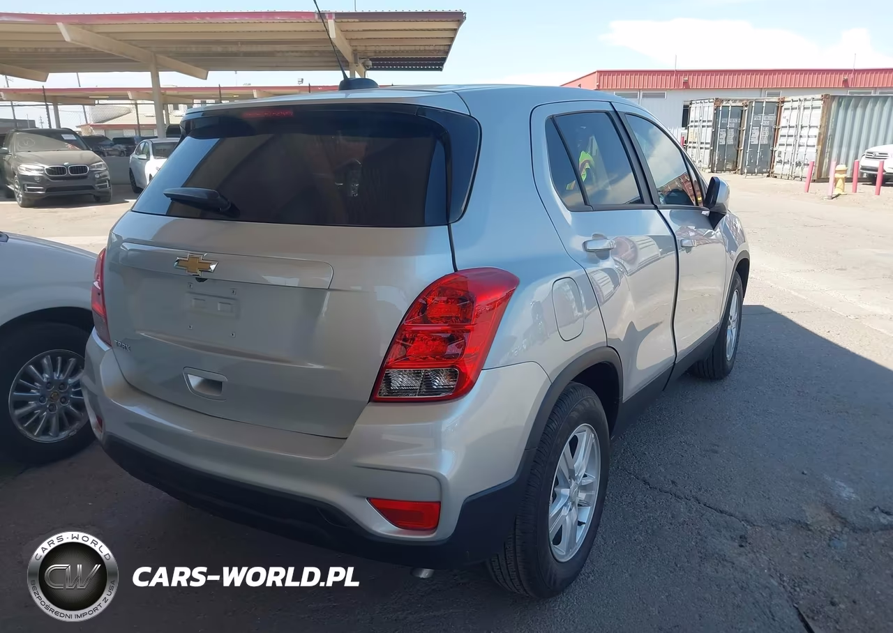2022 Chevrolet Trax Fwd Ls VIN:KL7CJKSM4NB539199 - 4