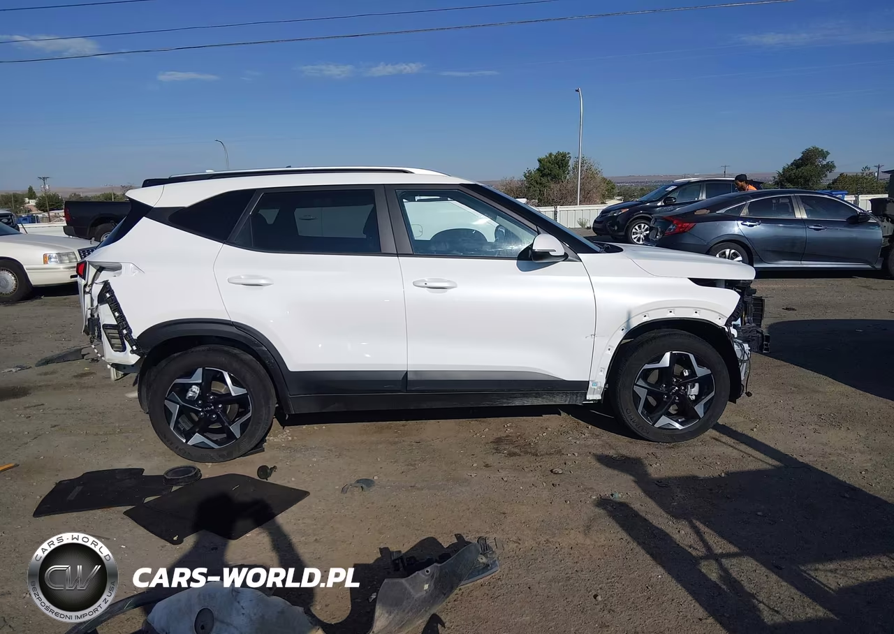 2025 Kia Seltos S VIN:KNDEU2AA7S7696248 - 14