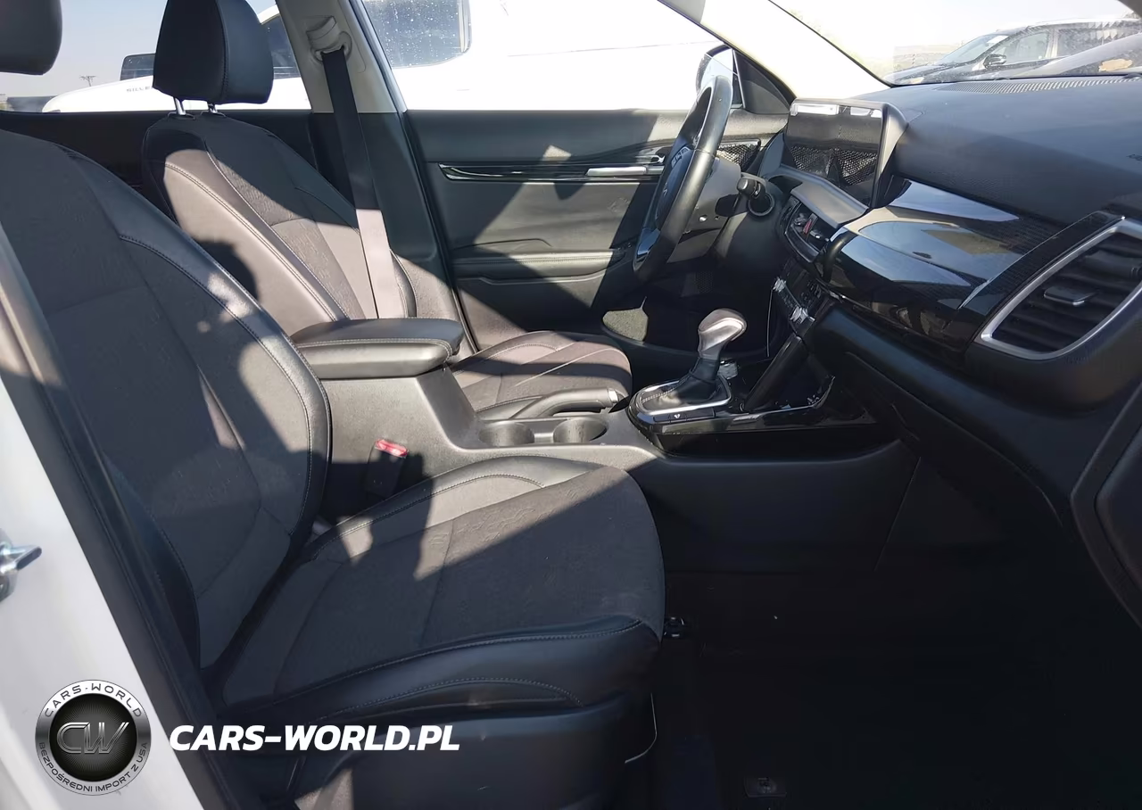 2025 Kia Seltos S VIN:KNDEU2AA7S7696248 - 5