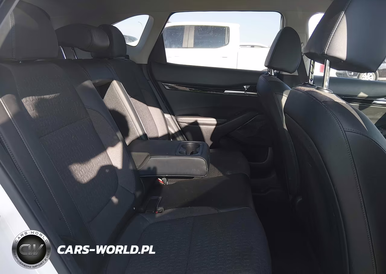 2025 Kia Seltos S VIN:KNDEU2AA7S7696248 - 8