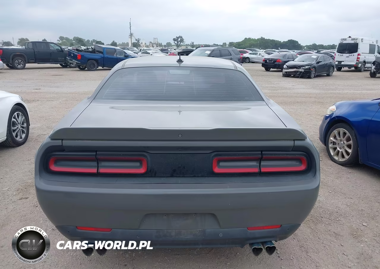 2018 Dodge Challenger Sxt Plus VIN:2C3CDZAG1JH182794 - 16