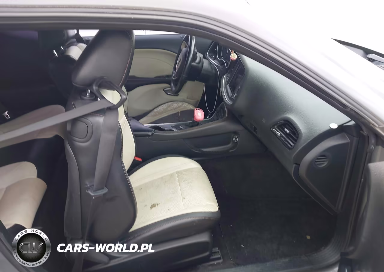 2018 Dodge Challenger Sxt Plus VIN:2C3CDZAG1JH182794 - 5