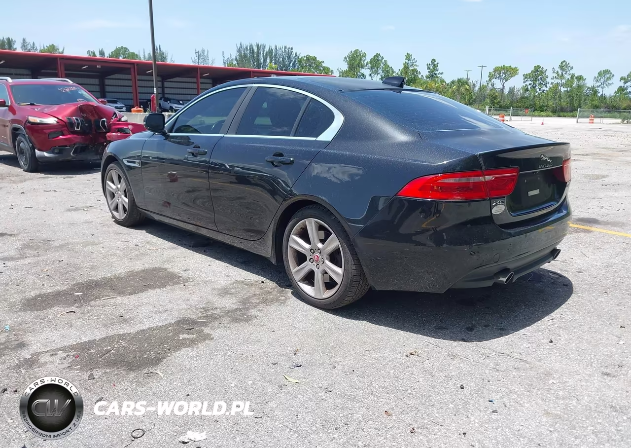 2017 Jaguar Xe 25T Prestige VIN:SAJAE4BG9HA950923 - 3