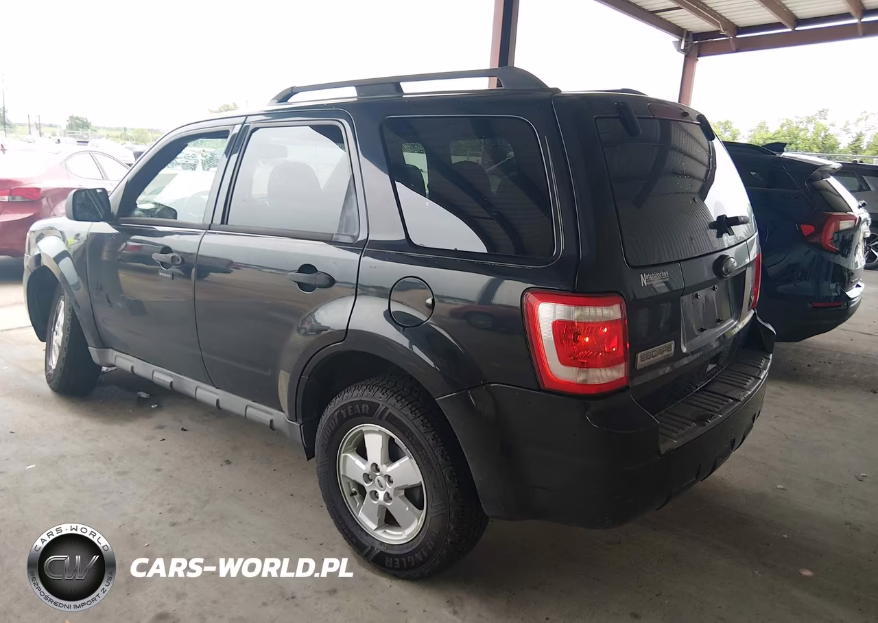 2010 Ford Escape Xlt VIN:1FMCU0DG6AKB66260 - 3