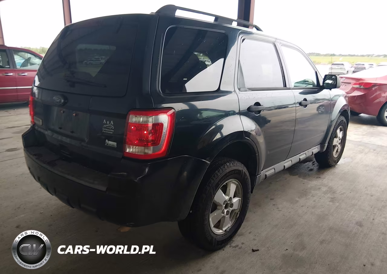 2010 Ford Escape Xlt VIN:1FMCU0DG6AKB66260 - 4