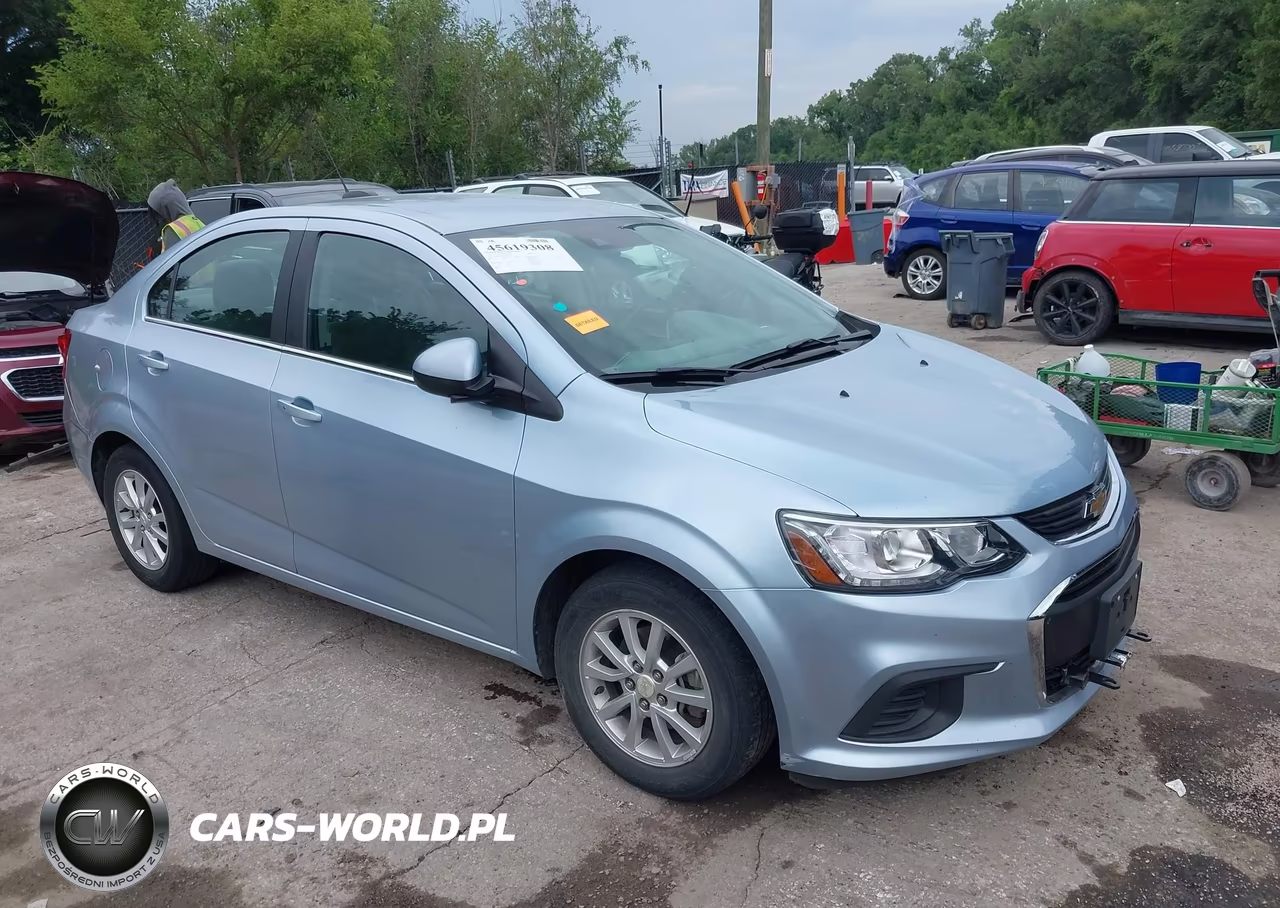 2017 Chevrolet Sonic Lt Auto – zdjęcie 1 z 17