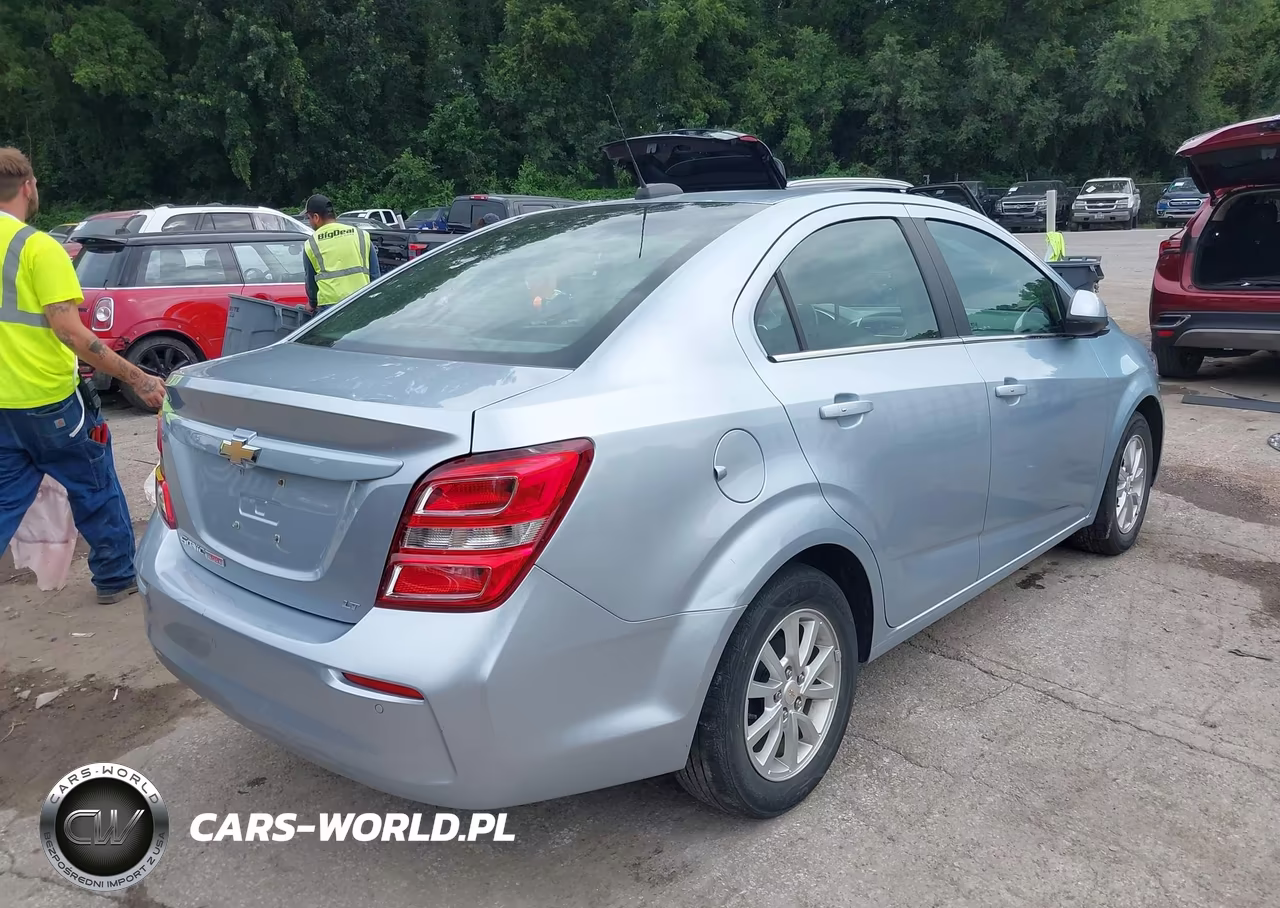 2017 Chevrolet Sonic Lt Auto VIN:1G1JD5SB7H4123859 - 4