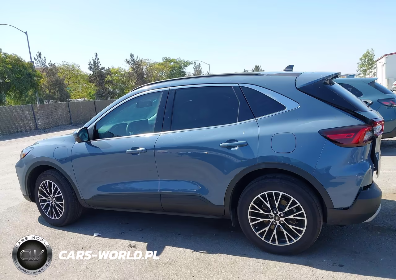 2025 Ford Escape Phev VIN:1FMCU0E1XSUA36451 - 14