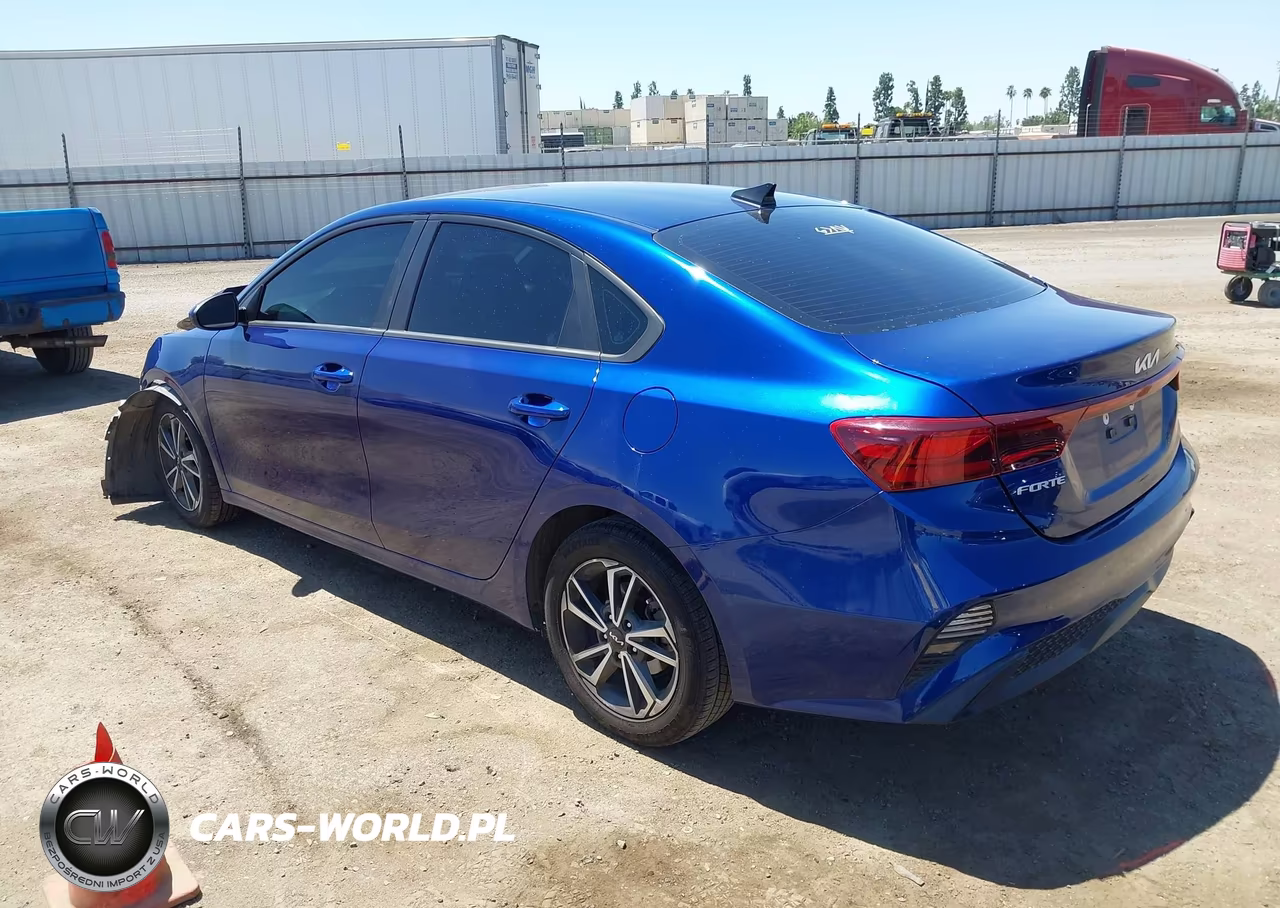 2023 Kia Forte Lxs VIN:3KPF24AD9PE555026 - 3