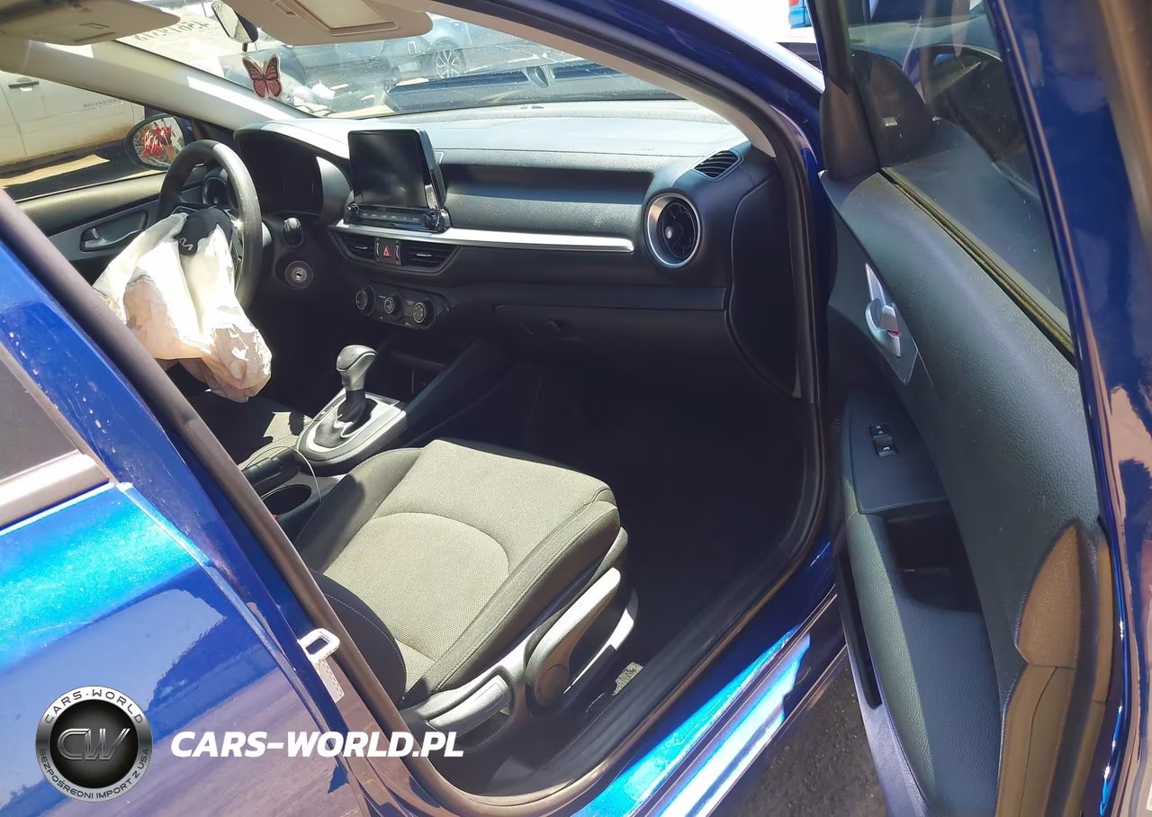 2023 Kia Forte Lxs VIN:3KPF24AD9PE555026 - 5