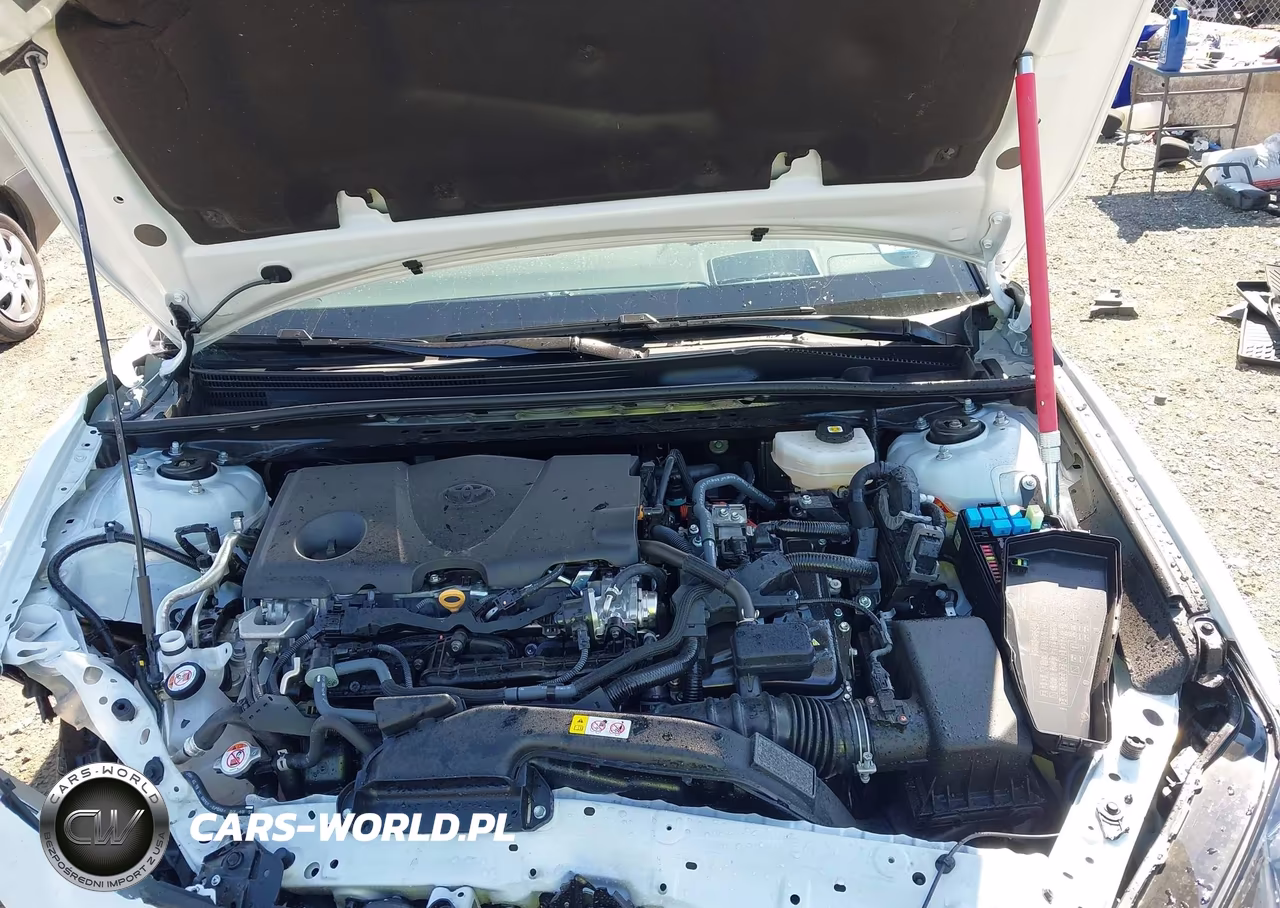 2026 Toyota Camry Xle VIN:4T1DAACK1TU732504 - 10