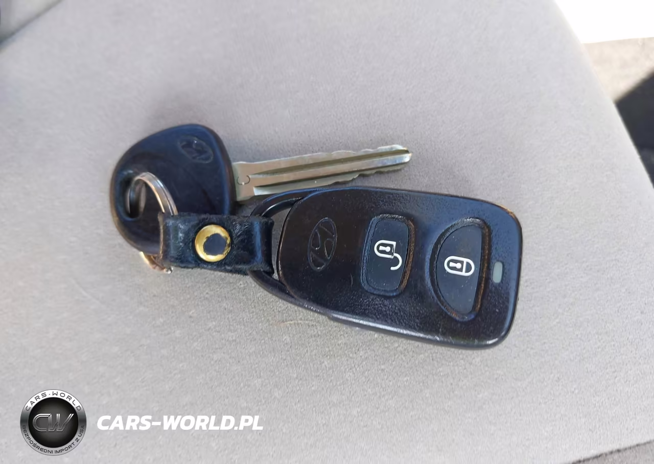 2008 Hyundai Santa Fe Gls VIN:5NMSG13D28H226089 - 11