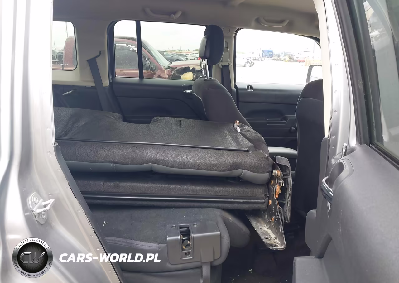 2015 Jeep Patriot Sport VIN:1C4NJRBB2FD317558 - 8