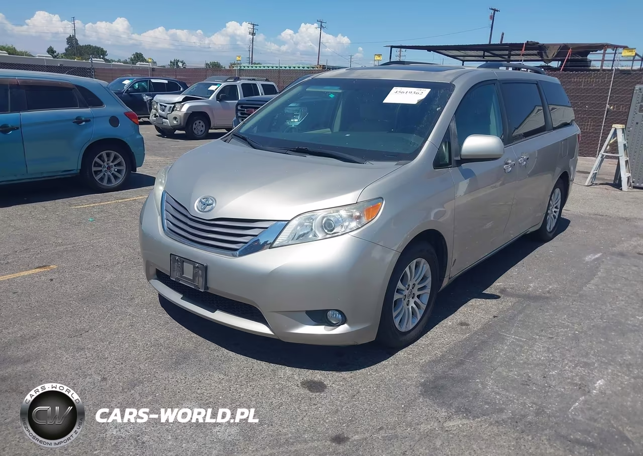 2016 Toyota Sienna Xle 8 Passenger VIN:5TDYK3DC6GS721000 - 2