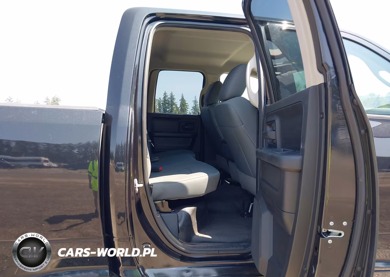 2018 Ram 1500 Tradesman 4X2 6'4 Box VIN:1C6RR6FG2JS322267 - 8