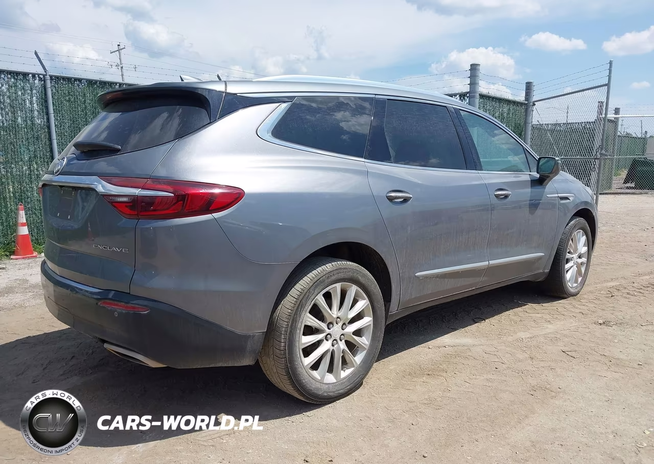 2018 Buick Enclave Premium VIN:5GAERCKW9JJ139345 - 4