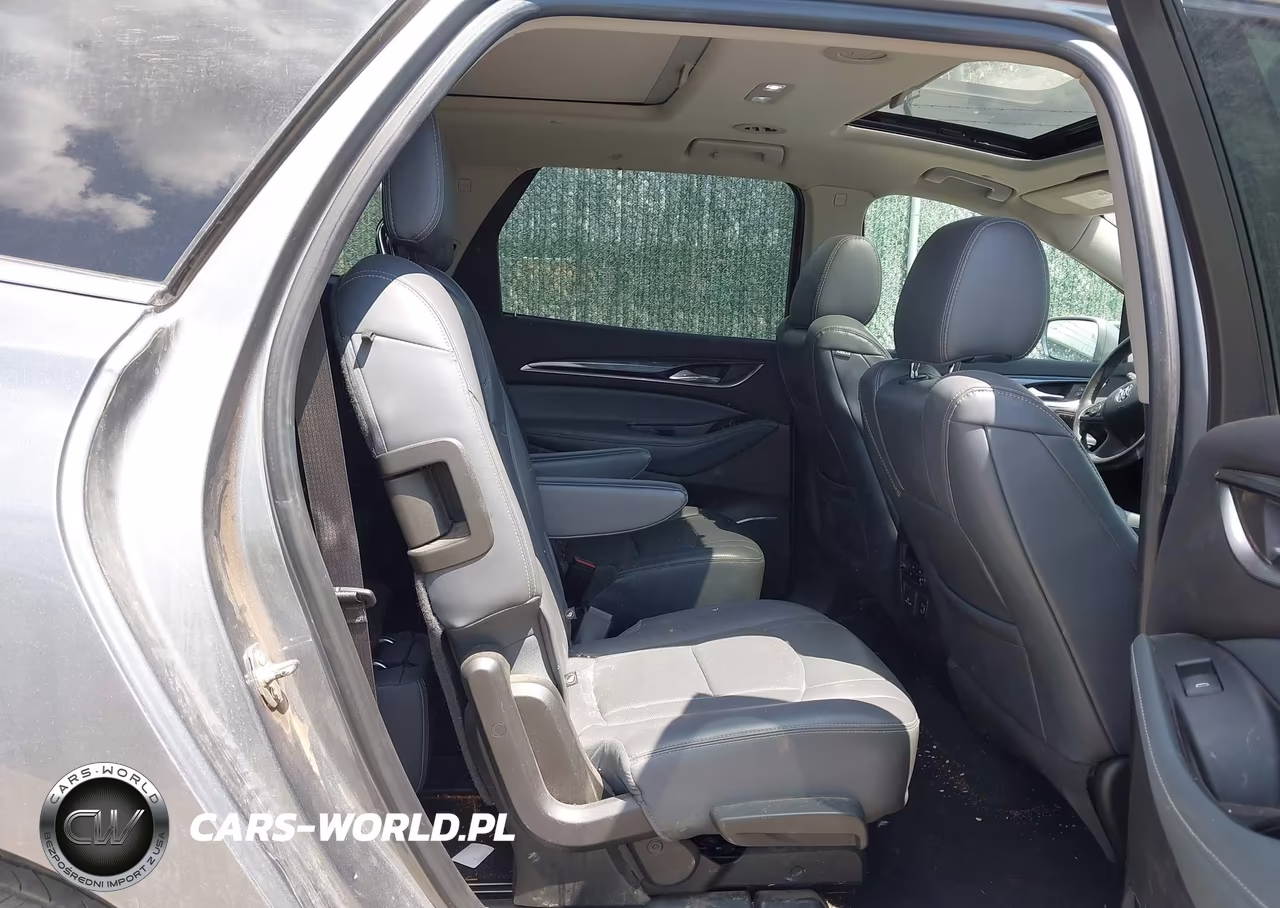2018 Buick Enclave Premium VIN:5GAERCKW9JJ139345 - 8