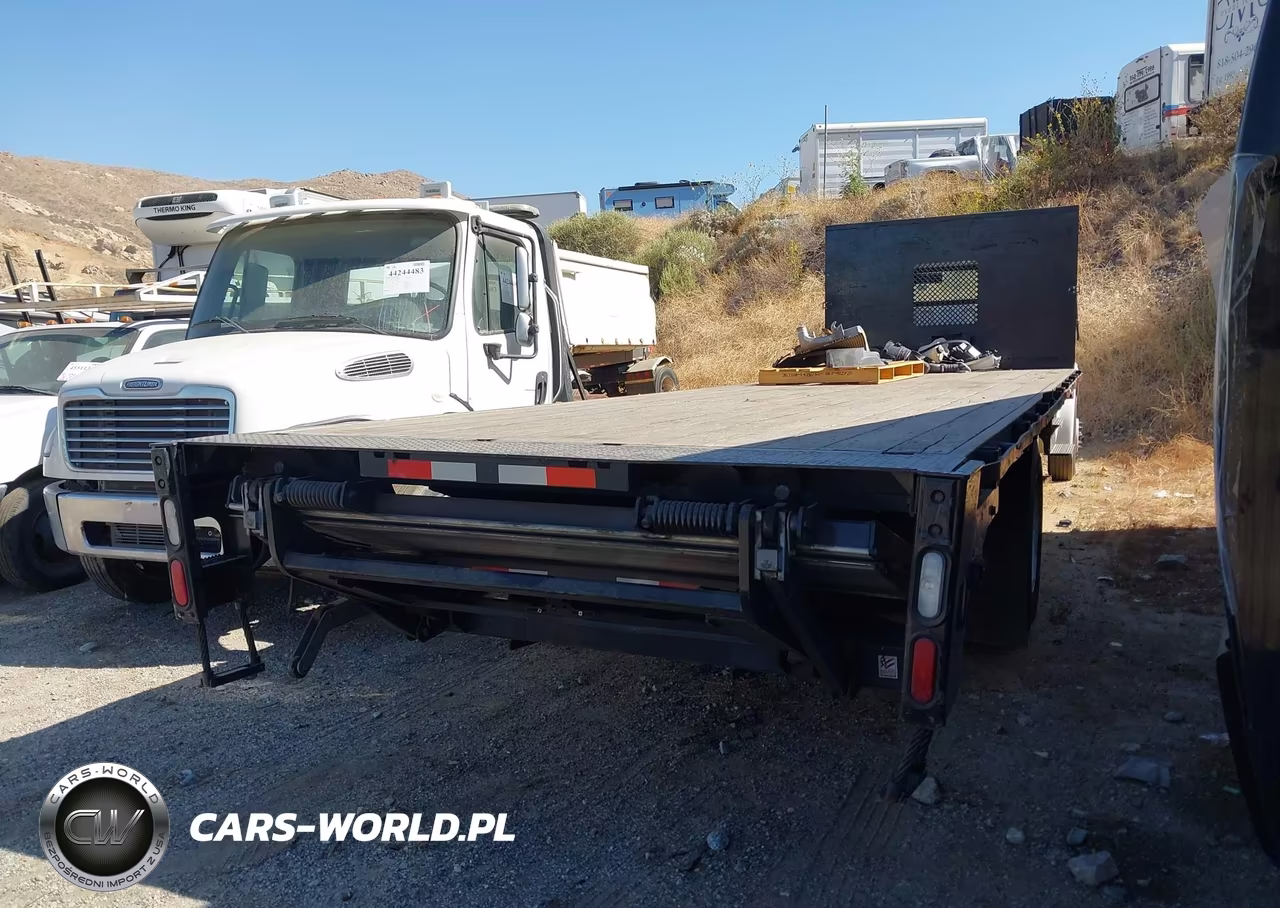 2017 Freightliner M2 106 VIN:3ALACWDT3HDJB7321 - 4
