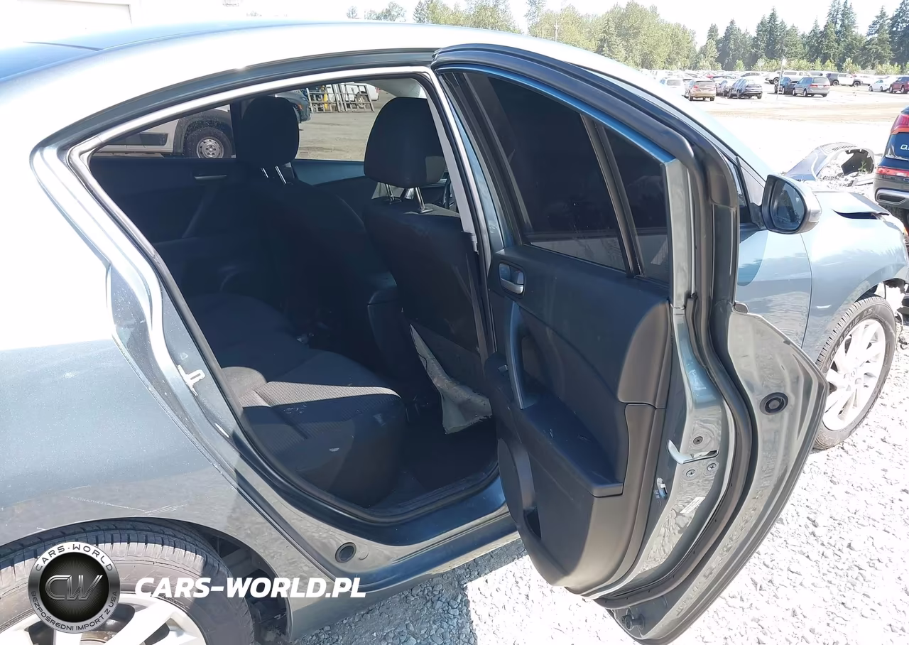 2012 Mazda Mazda3 I Touring VIN:JM1BL1V81C1676878 - 8
