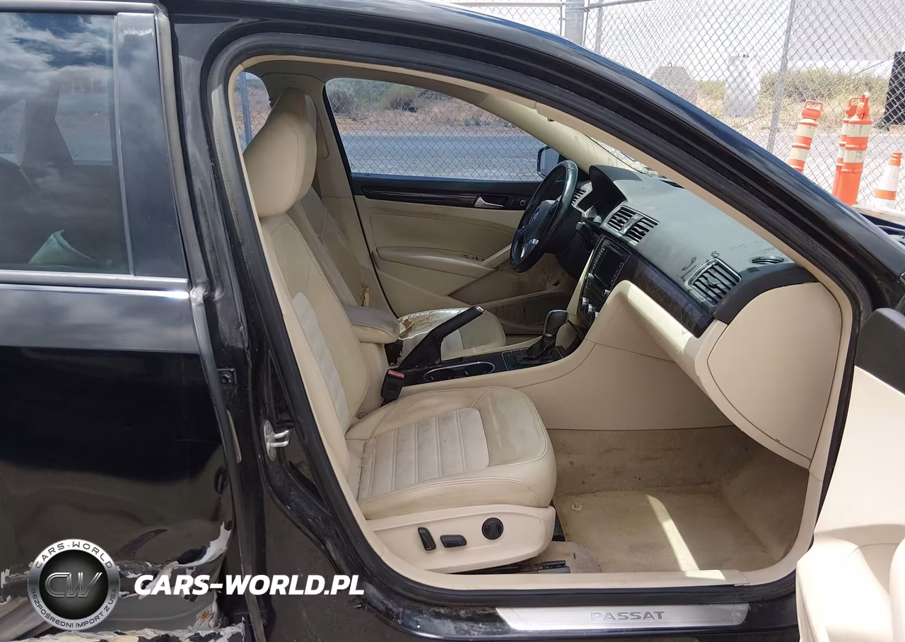2015 Volkswagen Passat 1.8T Sel Premium VIN:1VWCT7A32FC098118 - 5