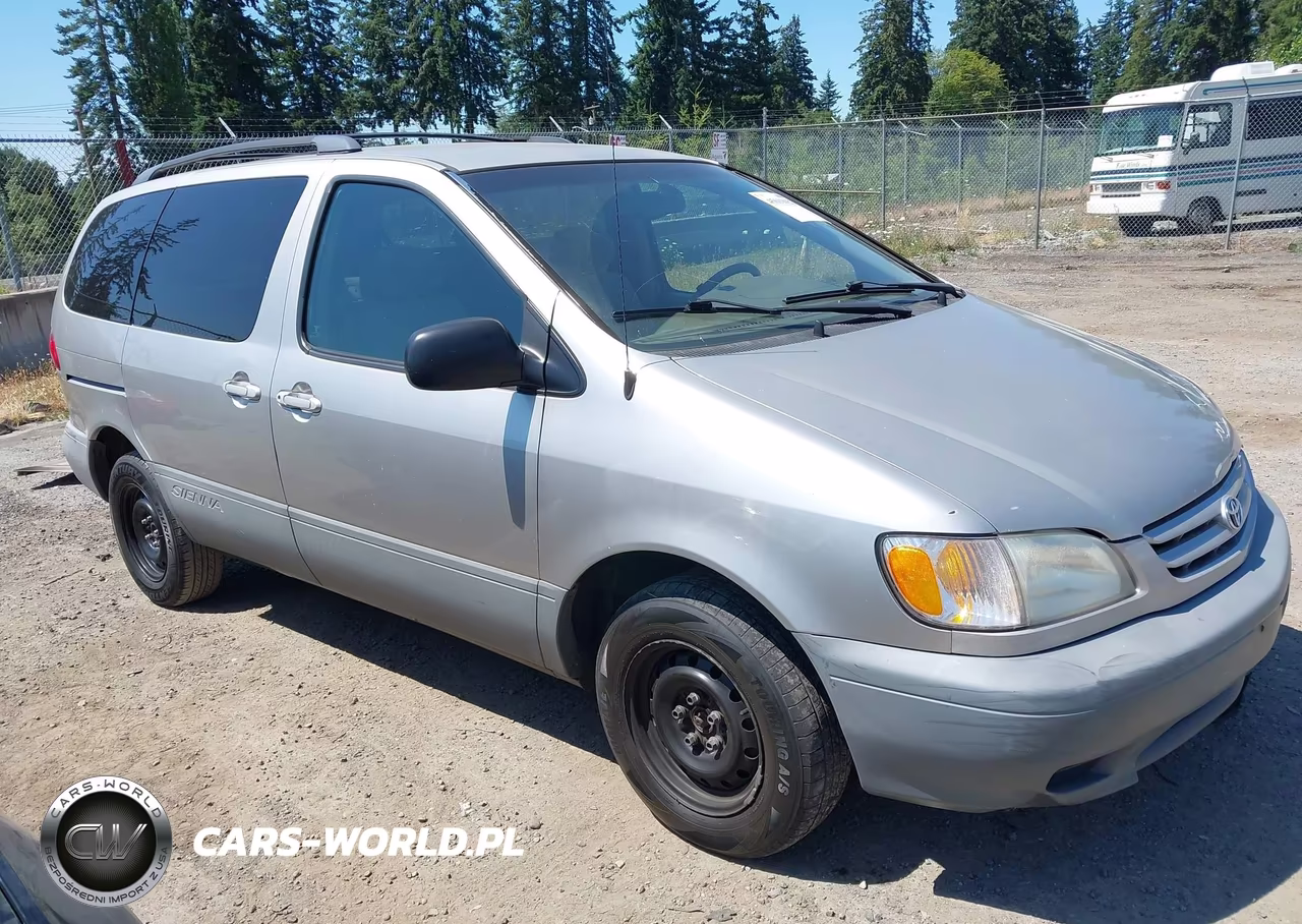 2001 Toyota Sienna Le