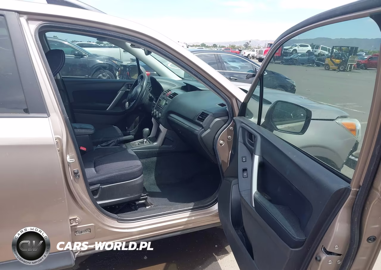 2014 Subaru Forester 2.5I Premium VIN:JF2SJAEC0EH525164 - 5