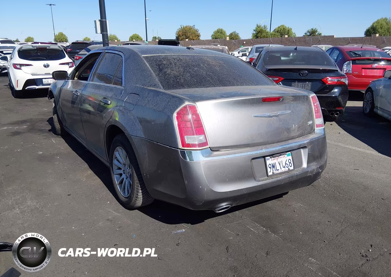 2012 Chrysler 300 VIN:2C3CCAAGXCH116638 - 3