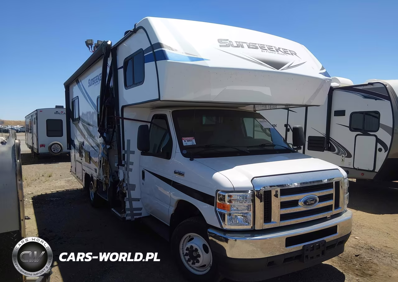 2022 Ford E-350 Cutaway