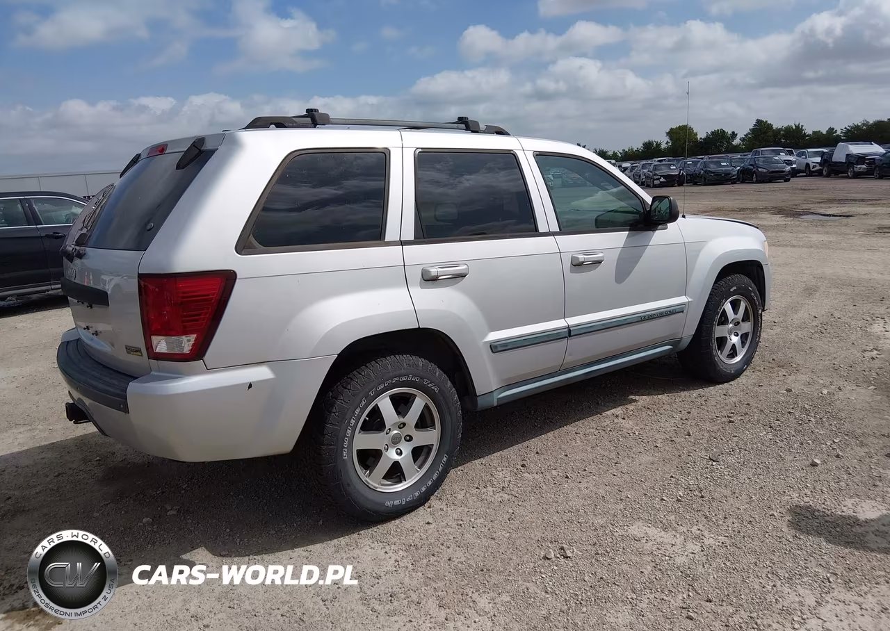 2008 Jeep Grand Cherokee Laredo VIN:1J8HR48N38C206643 - 4