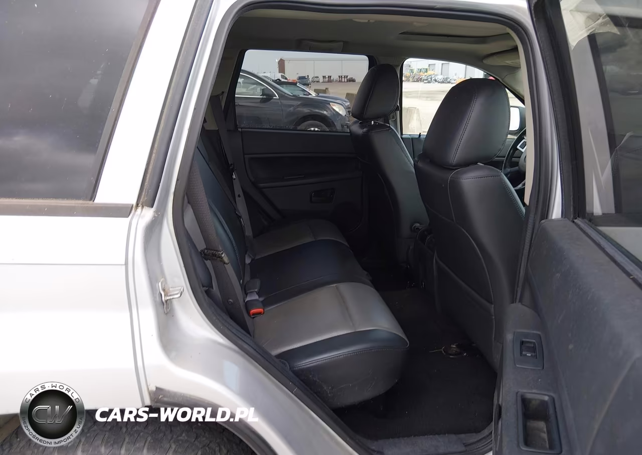 2008 Jeep Grand Cherokee Laredo VIN:1J8HR48N38C206643 - 8
