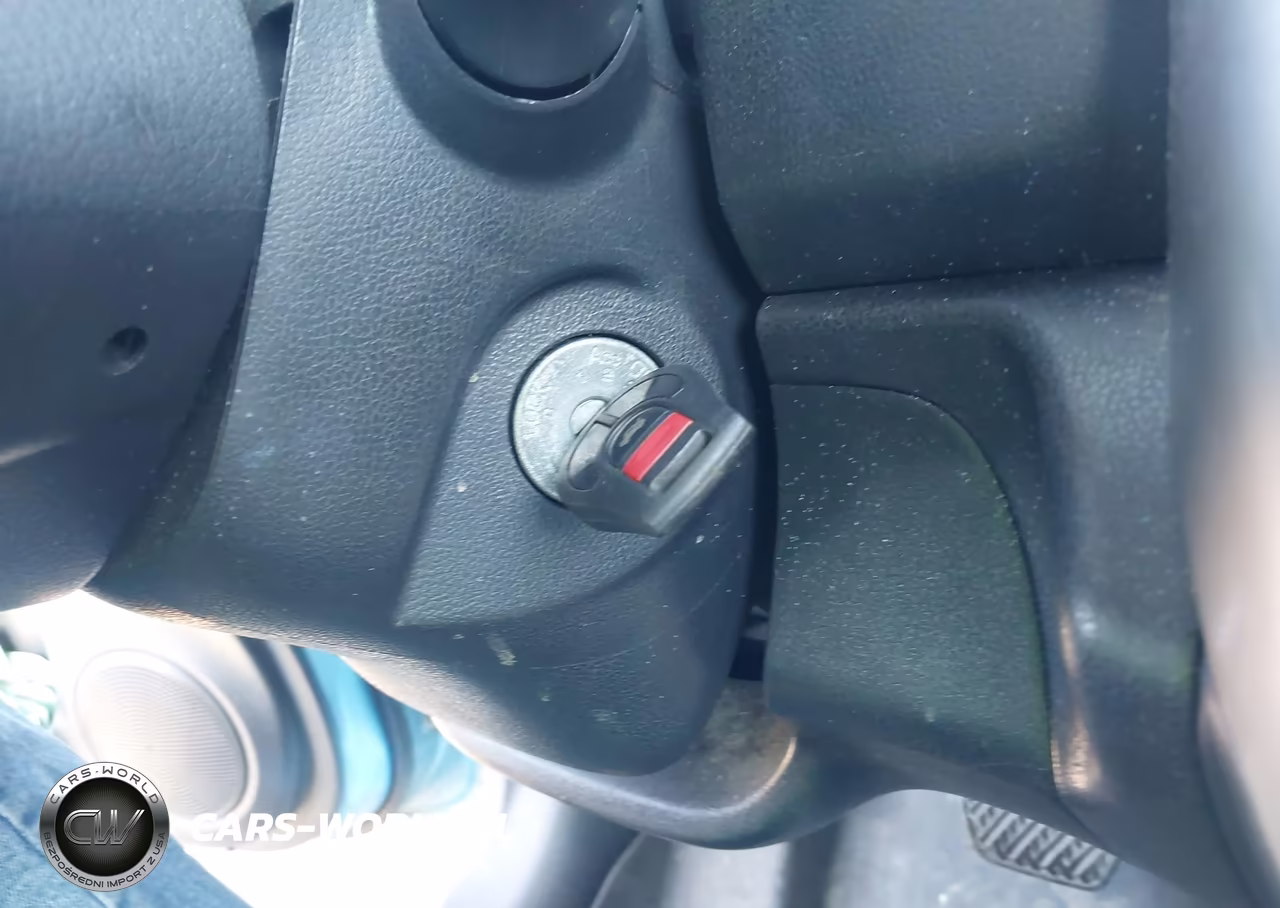 2015 Nissan Versa Note S (Sr)-S Plus-Sl-Sr-Sv VIN:3N1CE2CP5FL404557 - 11